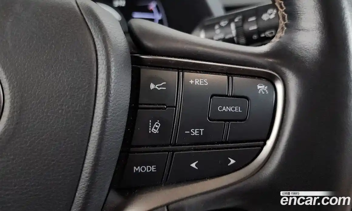 Lexus UX 2019 2.0 гидро, фото 22