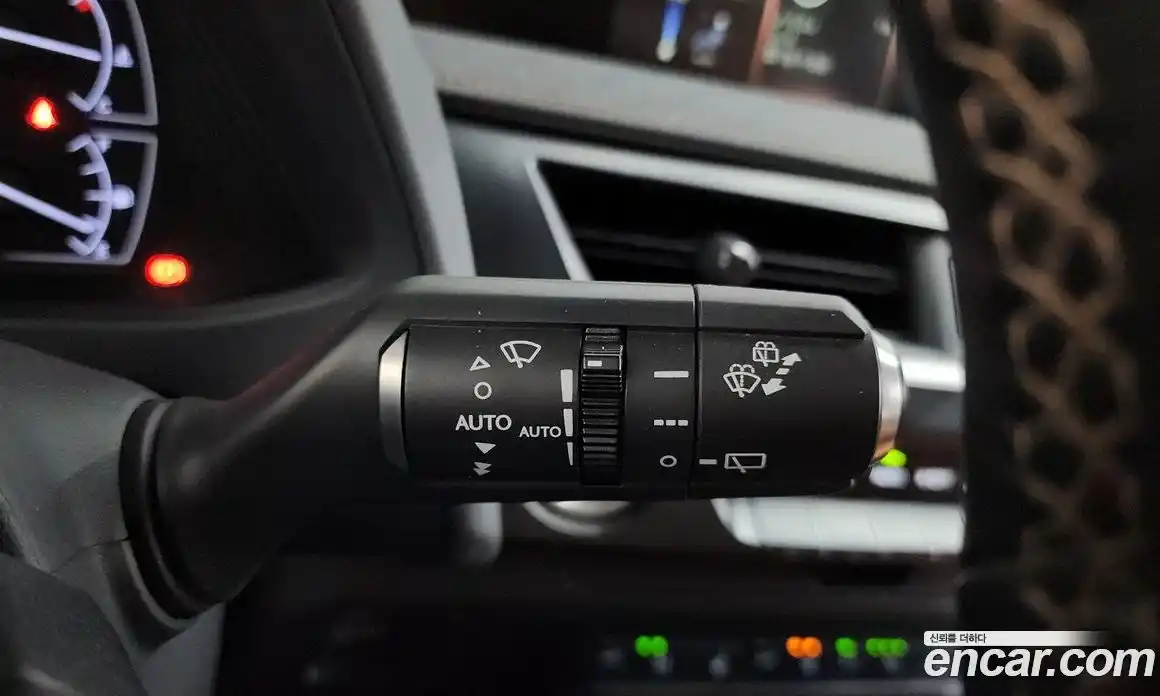 Lexus UX 2019 2.0 гидро, фото 27