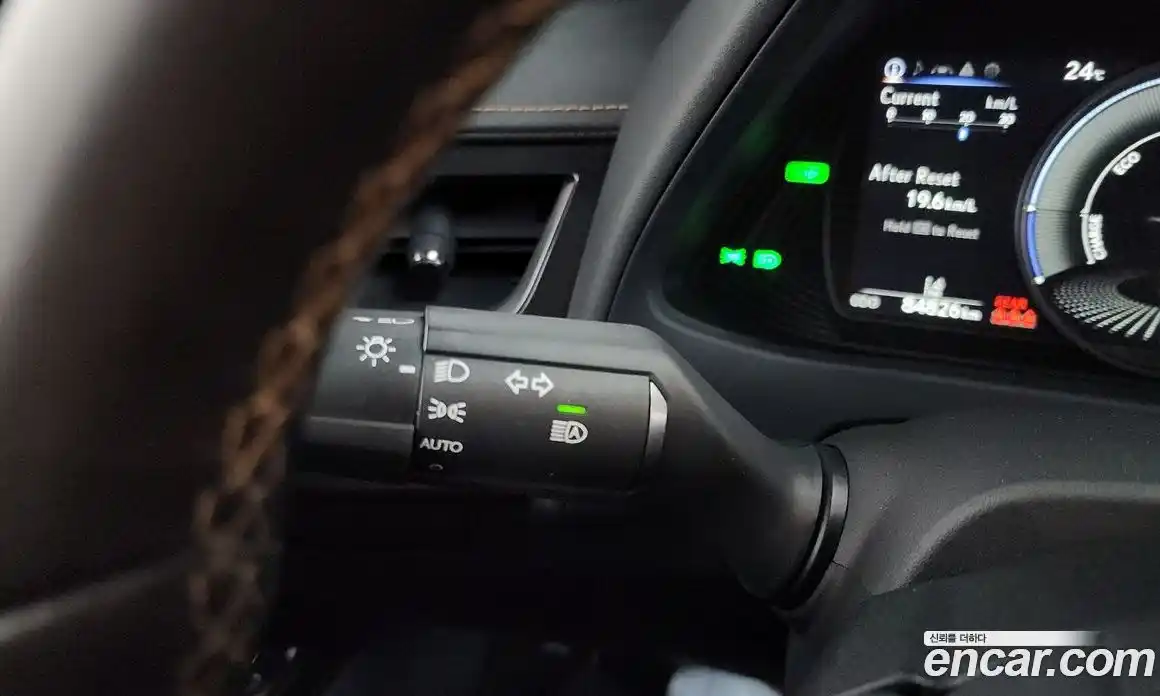 Lexus UX 2019 2.0 гидро, фото 29