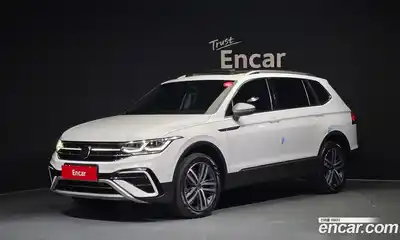 Volkswagen Tiguan, 2022, 43 239 км
