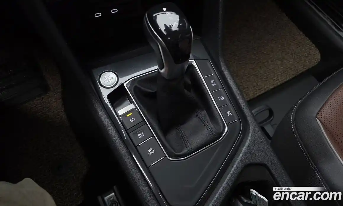 Volkswagen Tiguan 2022 2.0 автомат (гидро), фото 12