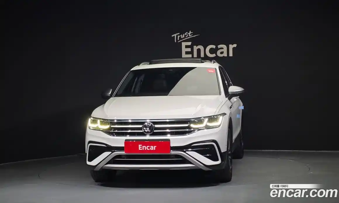 Volkswagen Tiguan 2022 2.0 автомат (гидро), фото 3