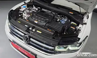 Volkswagen Tiguan 2022 2.0 автомат (гидро), миниатюра 6