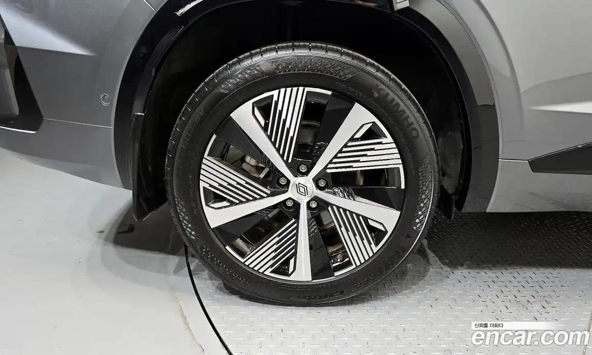 Renault Grand Koleos 2024 1.5 гидро, фото 5