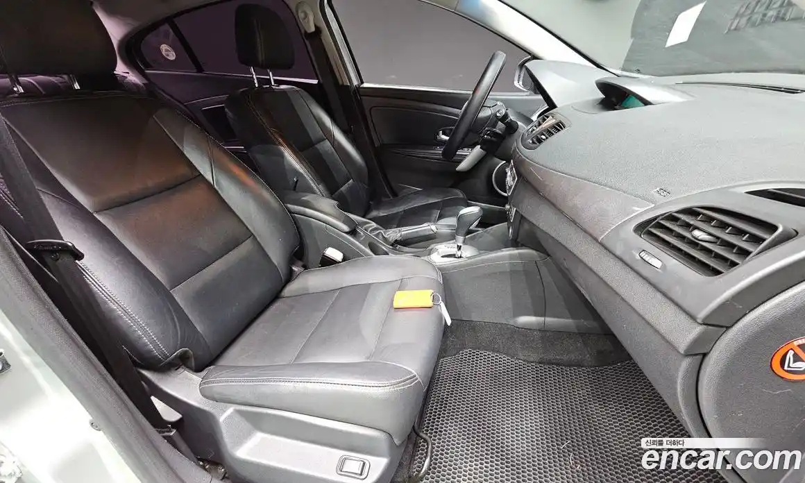 Renault SM3 2010 1.6 гидро, фото 10