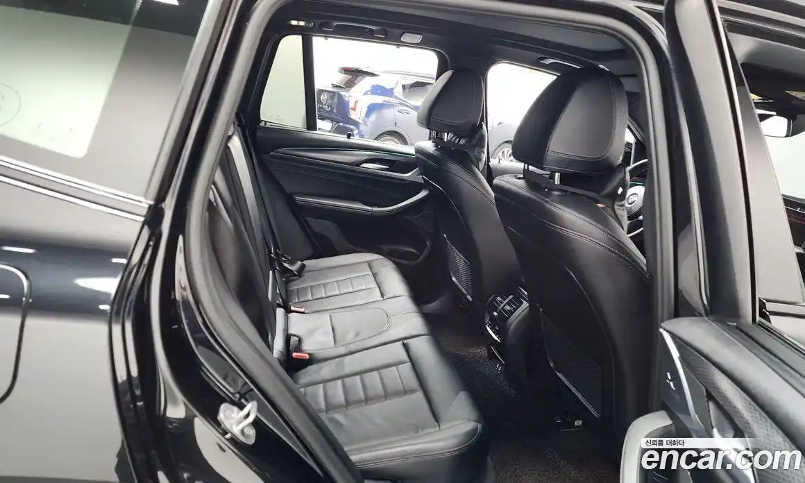 BMW X3 2022 2.0 автомат (гидро), фото 17