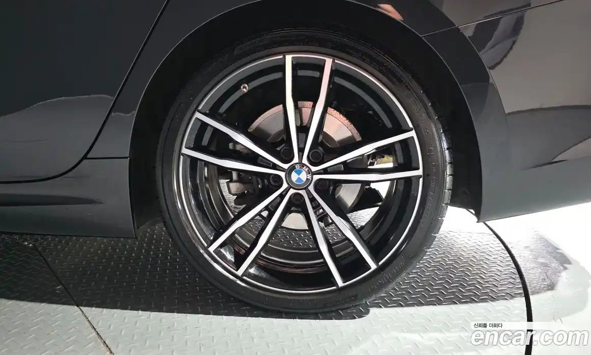 BMW 3 серия 2022 2.0 автомат (гидро), фото 7
