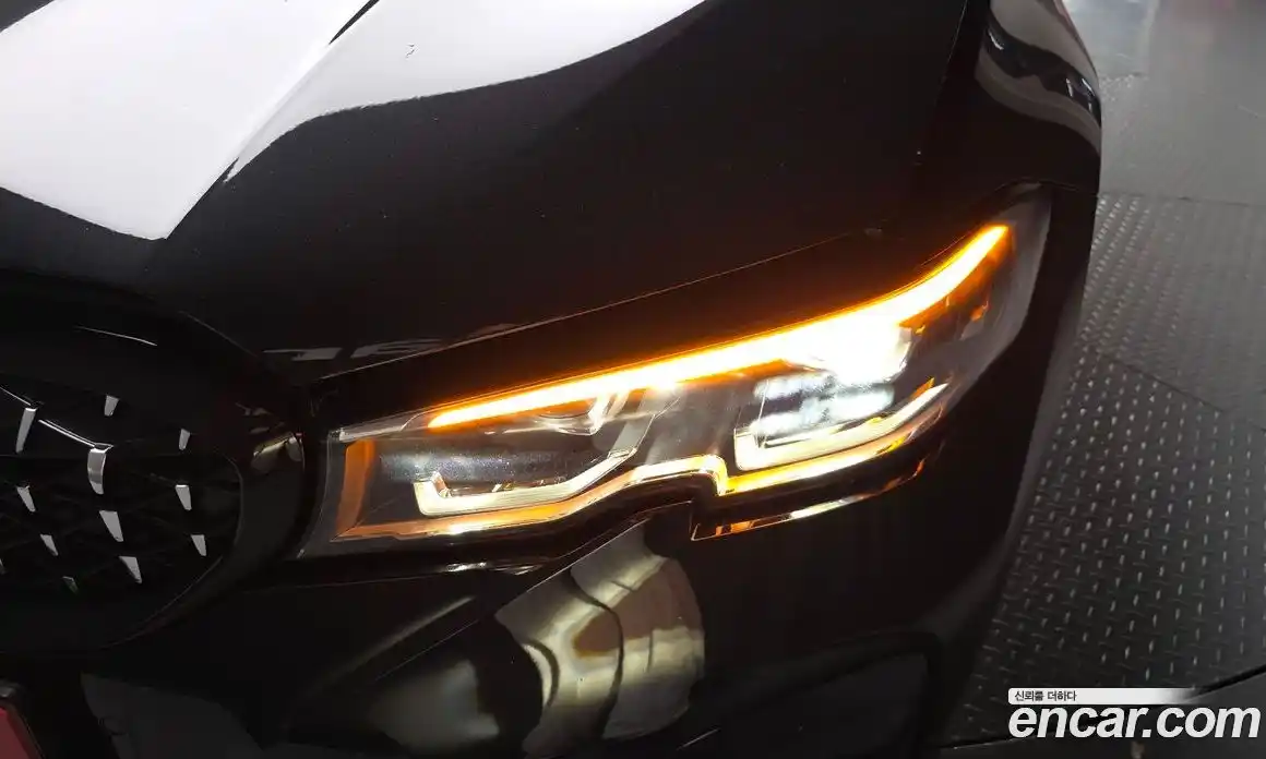 BMW 3 серия 2022 2.0 автомат (гидро), фото 8