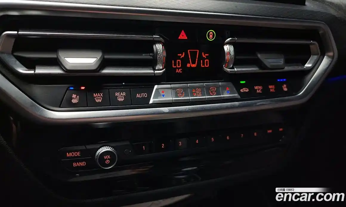 BMW X4 2023 2.0 автомат (гидро), фото 19