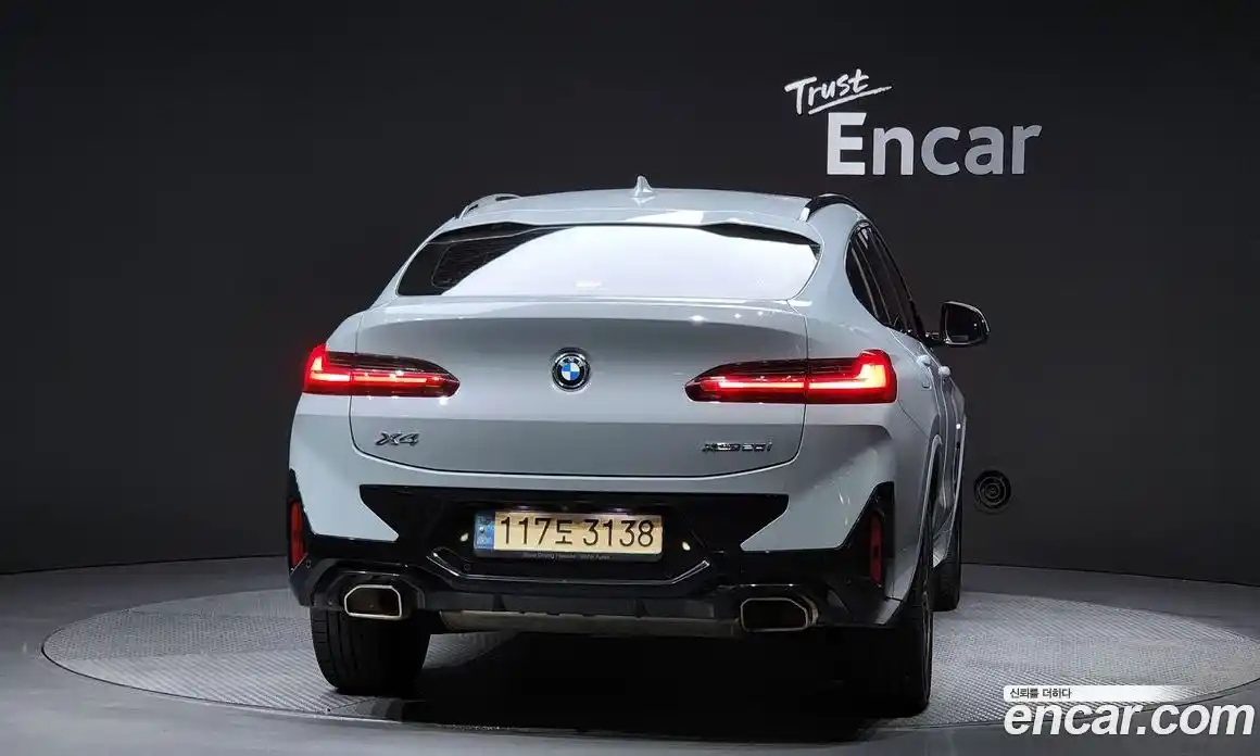 BMW X4 2023 2.0 автомат (гидро), фото 4