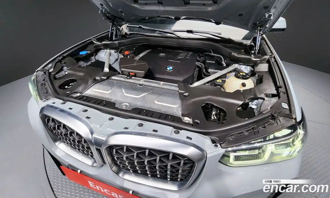 BMW X4 2023 2.0 автомат (гидро), фото 6
