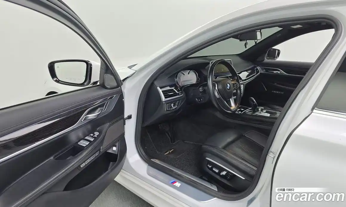 BMW 7 серия 2017 3.0 автомат (гидро), фото 10