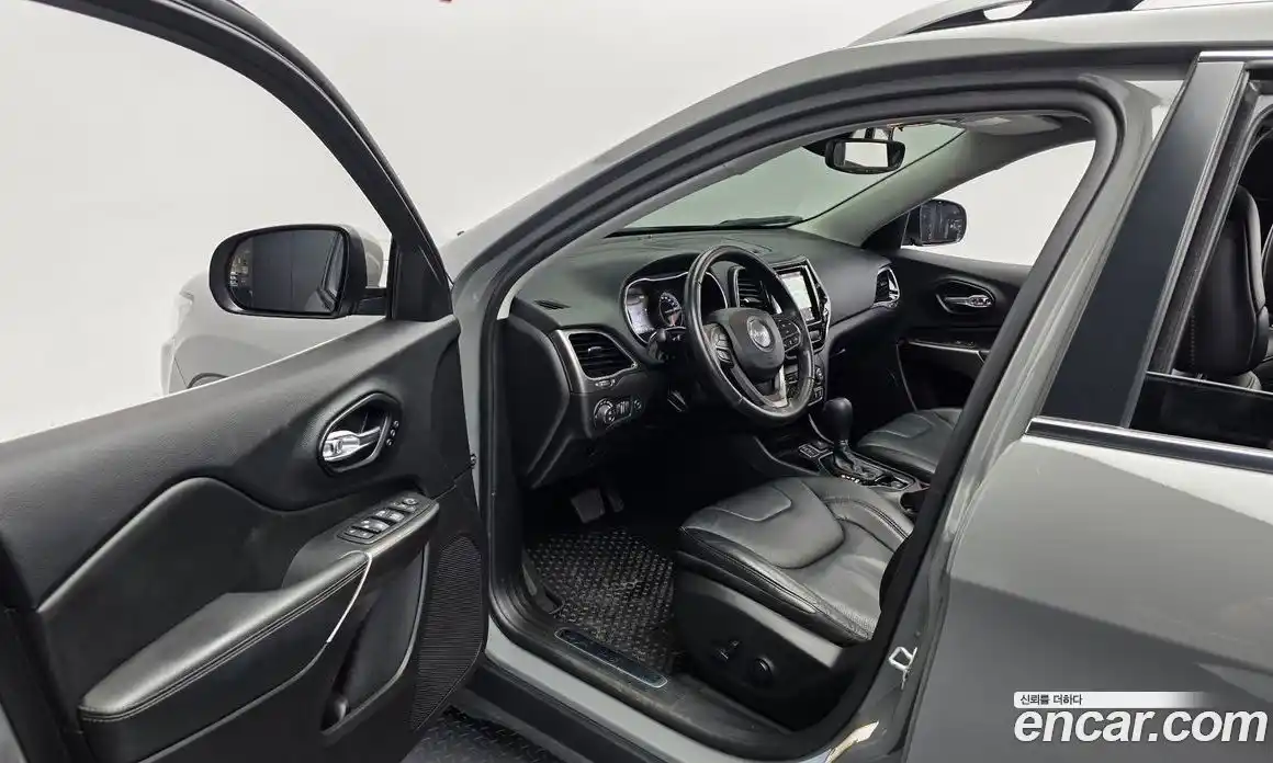 Jeep Cherokee 2021 2.4 автомат (гидро), фото 13