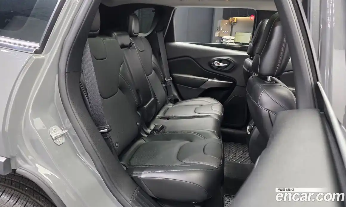 Jeep Cherokee 2021 2.4 автомат (гидро), фото 18