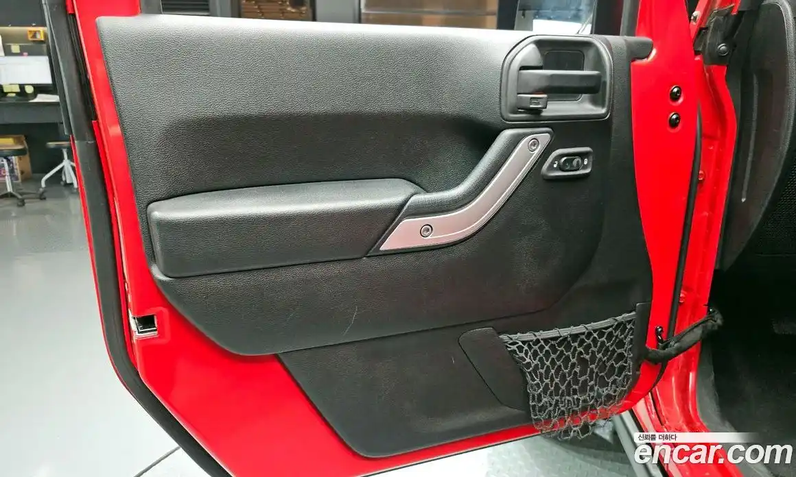 Jeep Wrangler 2017 3.6 автомат (гидро), фото 14
