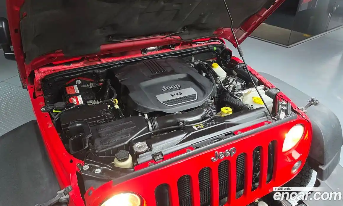 Jeep Wrangler 2017 3.6 автомат (гидро), фото 6
