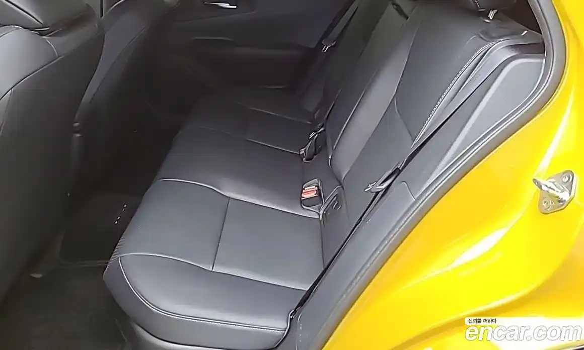 Toyota Prius 2024 2.0 гидро, фото 11
