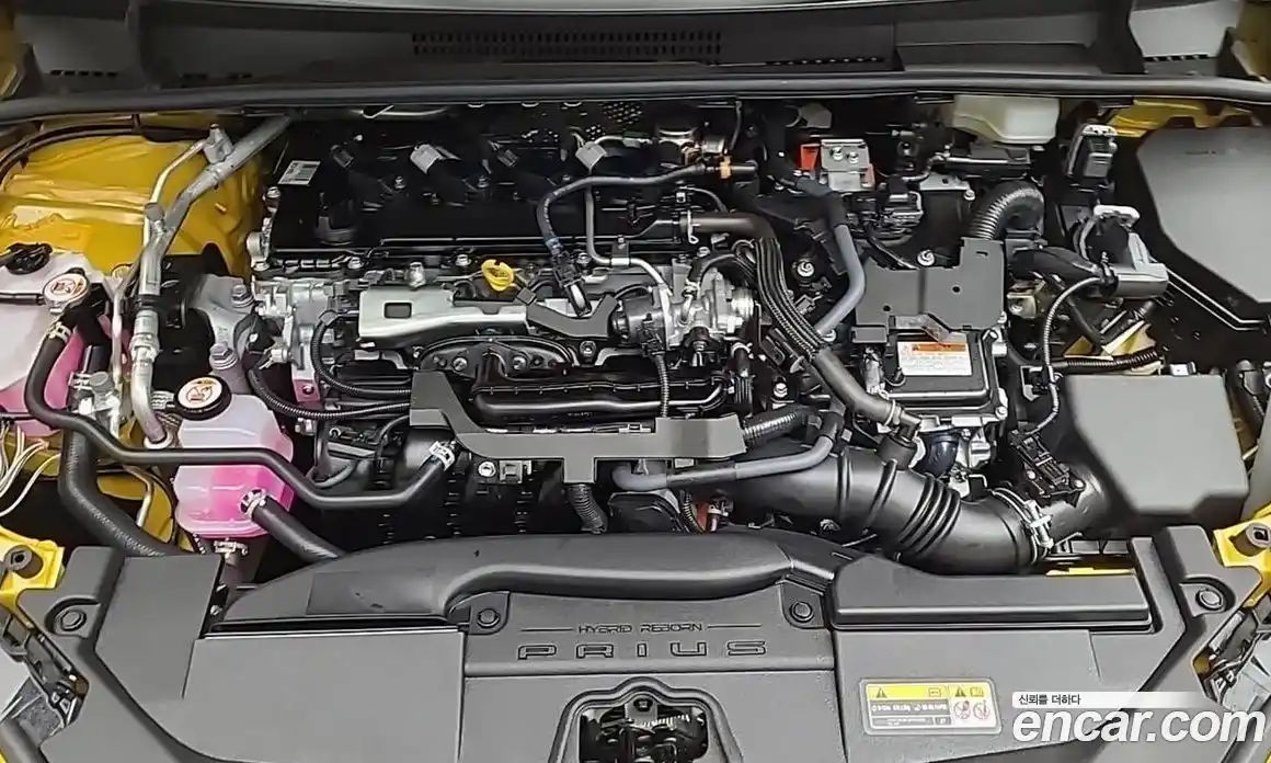 Toyota Prius 2024 2.0 гидро, фото 6