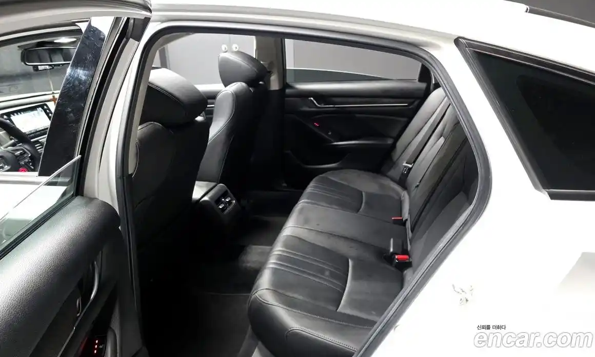 Honda Accord 2019 1.5 автомат (гидро), фото 16 Honda Accord 2019 1.5 автомат (гидро), фото 16