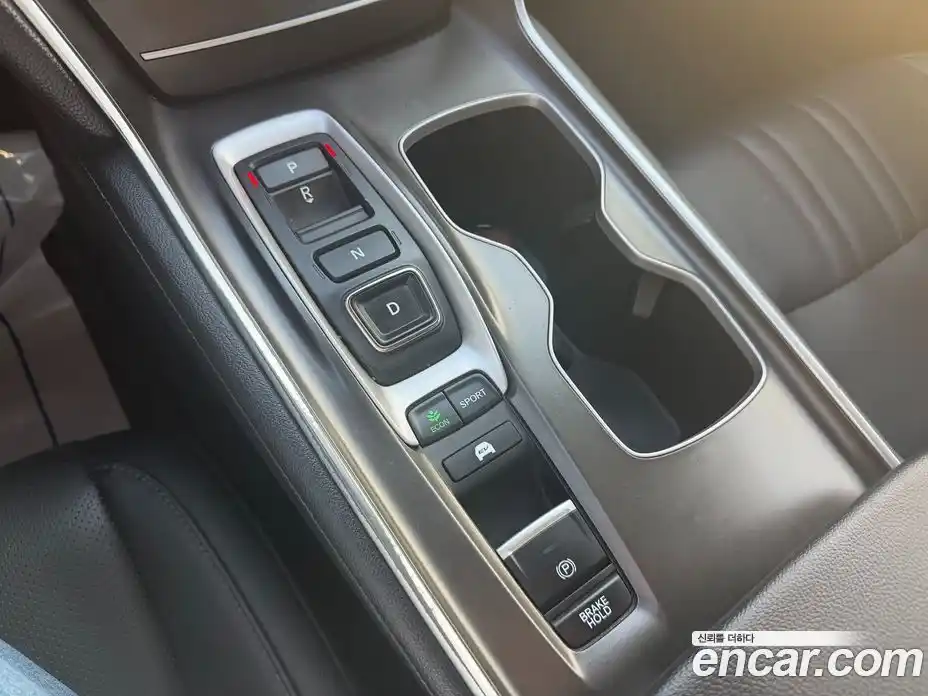 Honda Accord 2019 2.0 автомат (гидро), фото 9