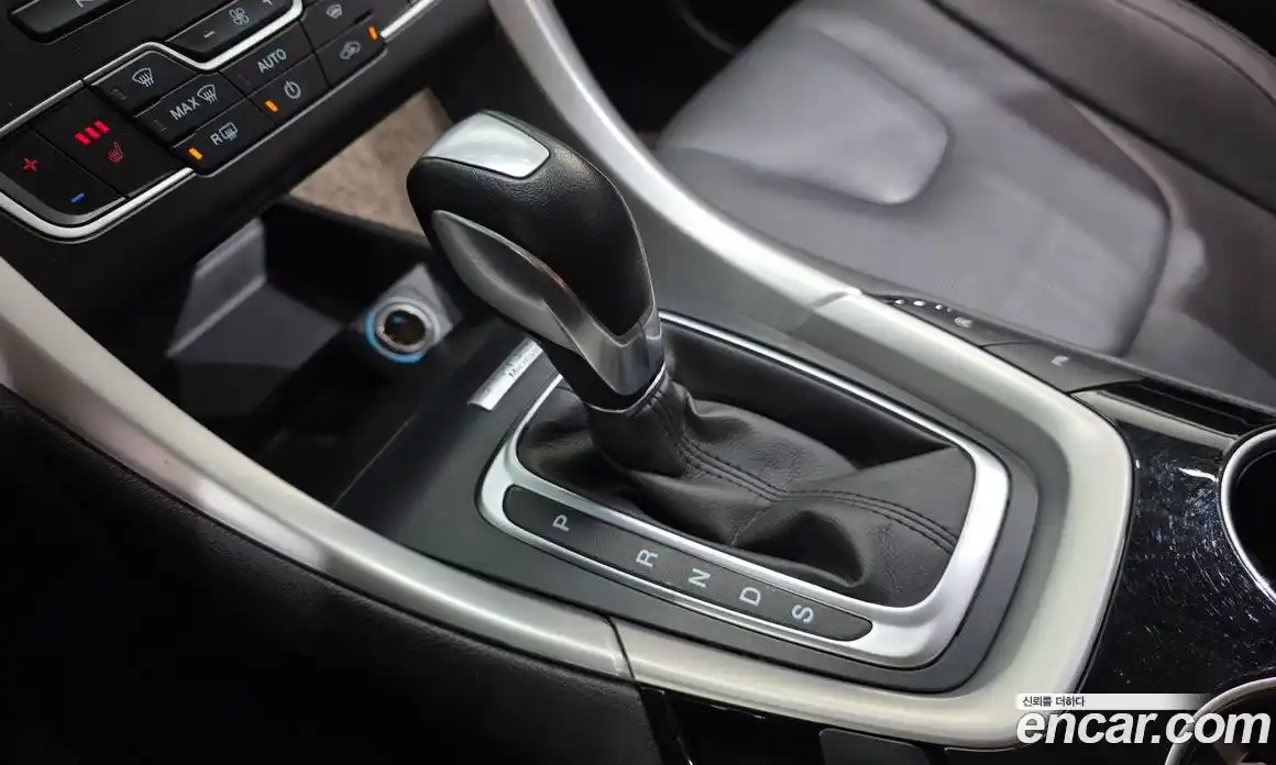 Ford Mondeo 2016 2.0 автомат (гидро), фото 9