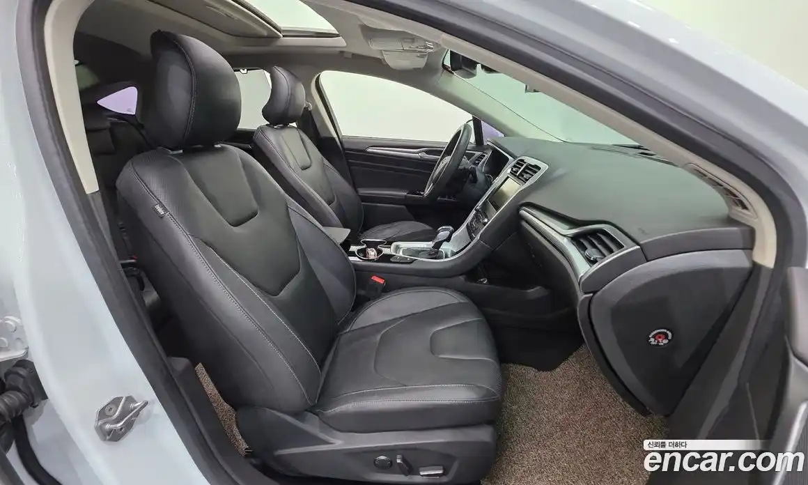 Ford Mondeo 2016 2.0 автомат (гидро), фото 10