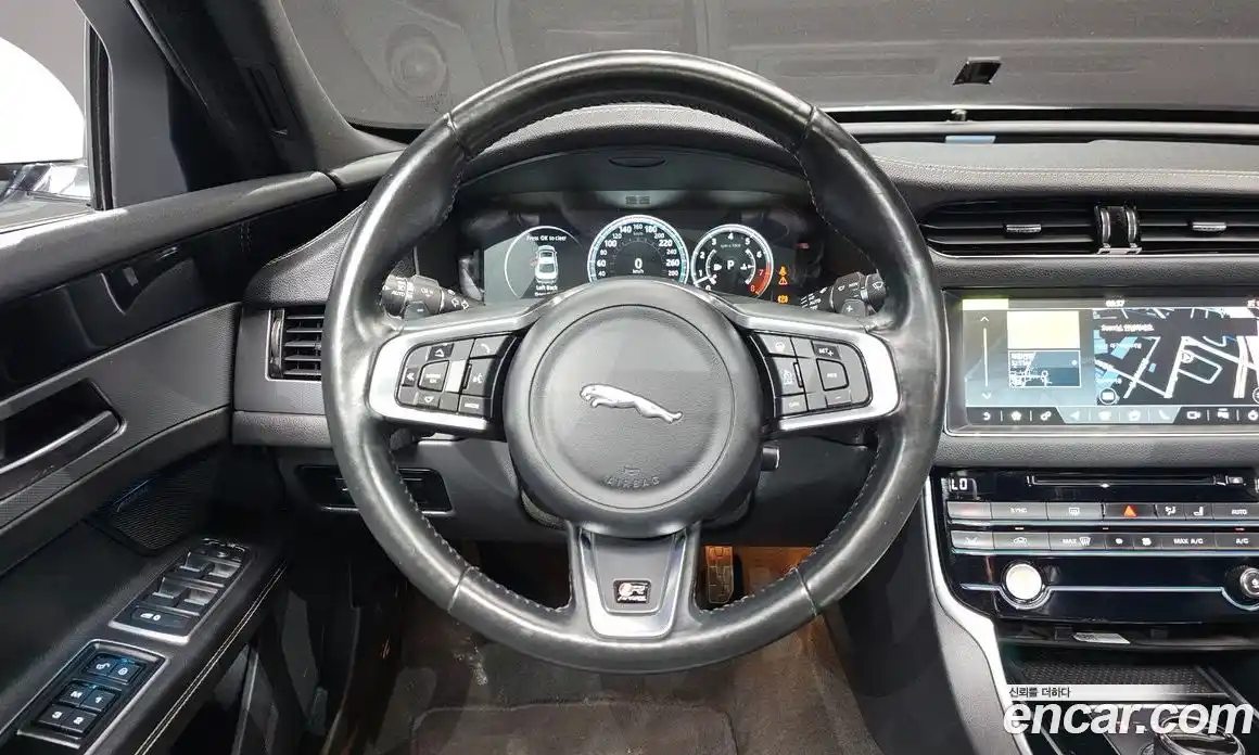 Jaguar XF 2017 3.0 гидро, фото 13