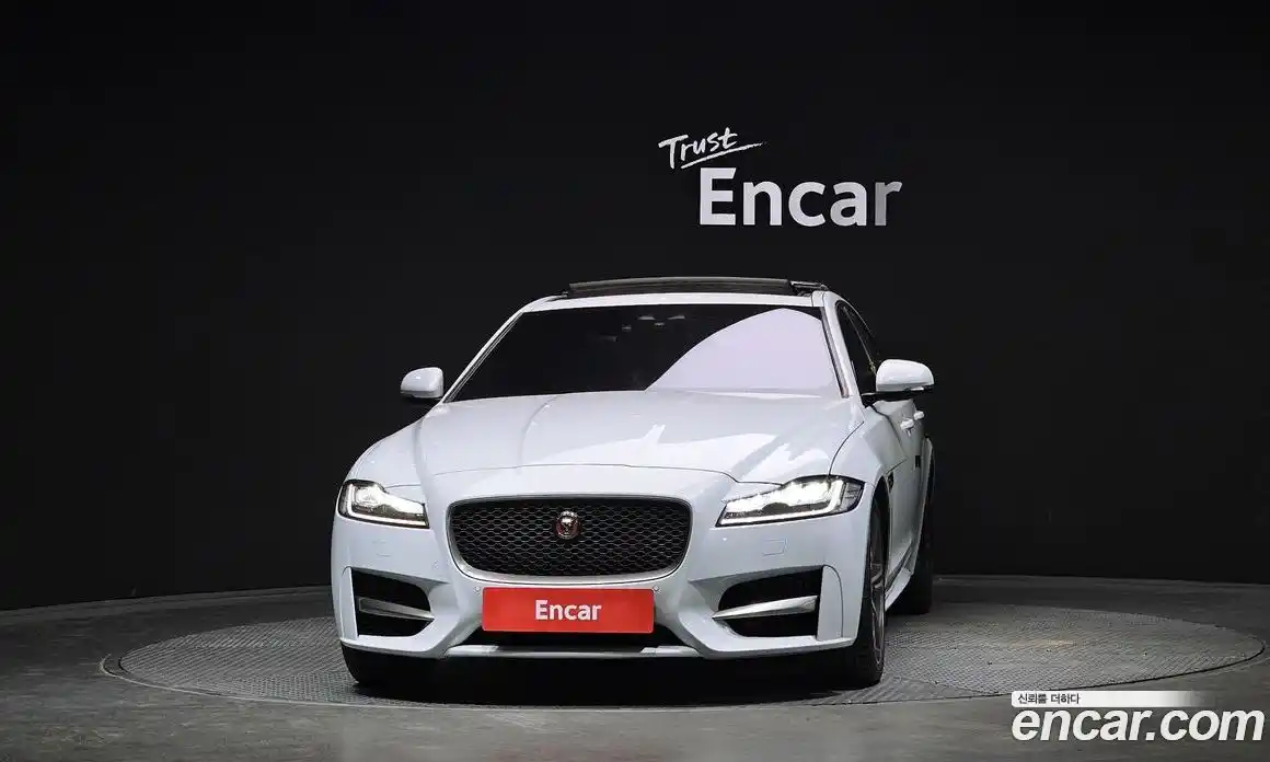 Jaguar XF 2017 3.0 гидро, фото 3