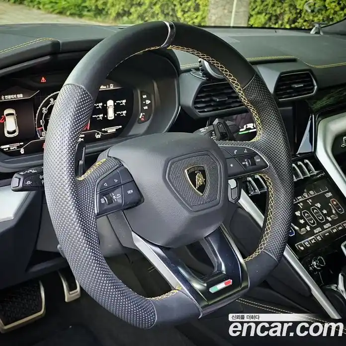 Lamborghini Urus 2023 4.0 гидро, фото 13