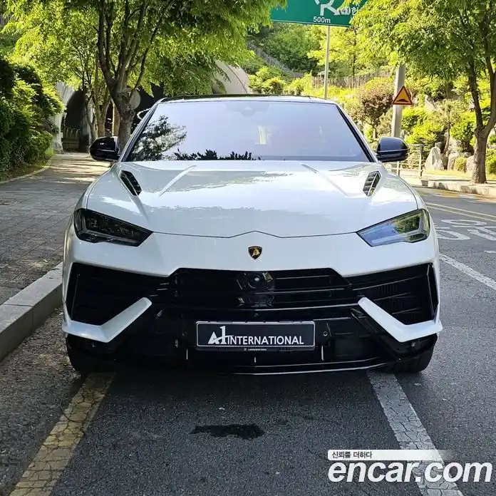 Lamborghini Urus 2023 4.0 гидро, фото 2