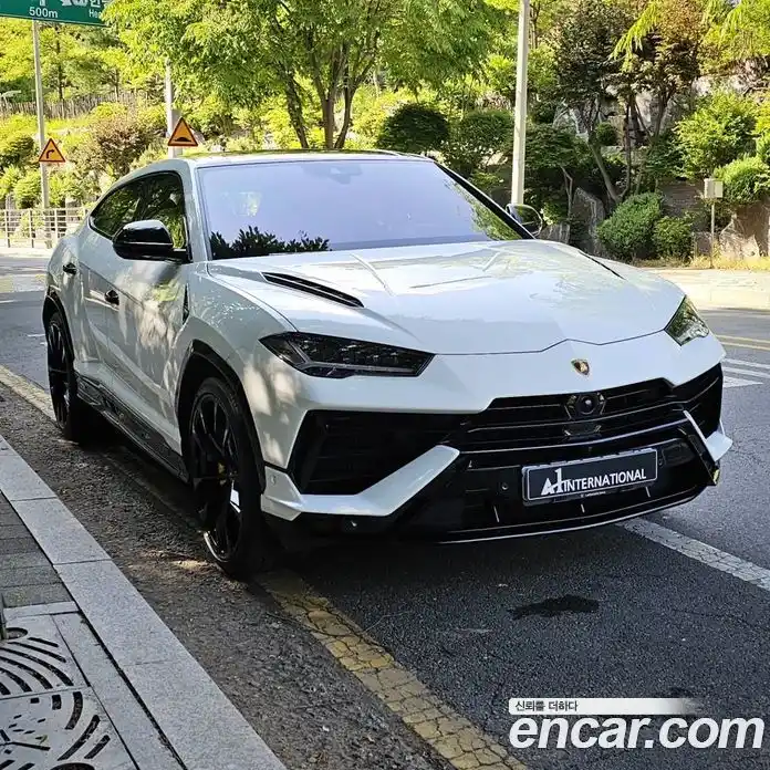 Lamborghini Urus 2023 4.0 гидро, фото 3