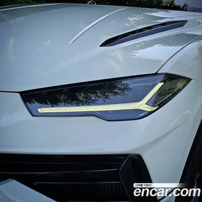 Lamborghini Urus 2023 4.0 гидро, фото 5