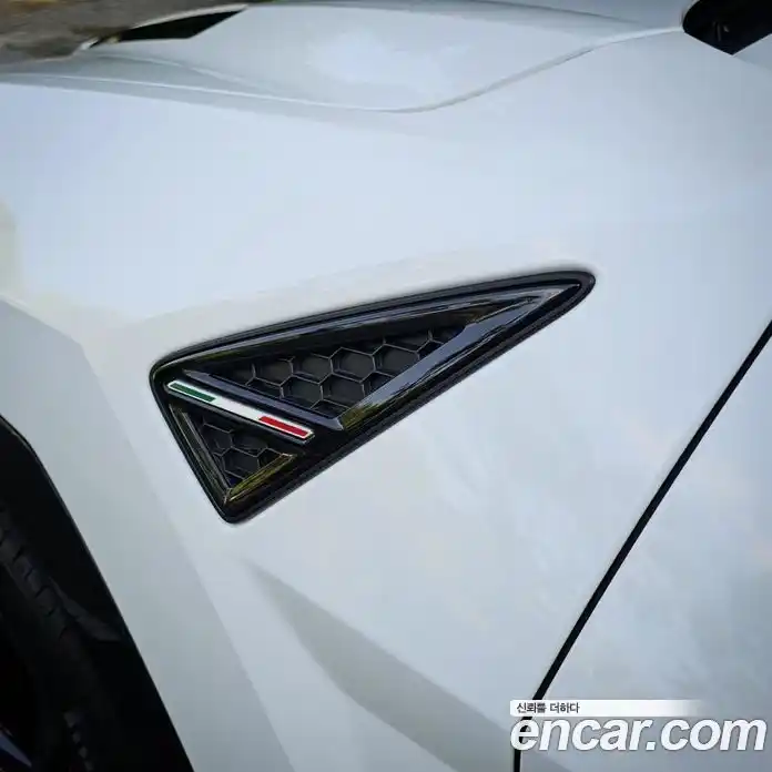 Lamborghini Urus 2023 4.0 гидро, фото 9