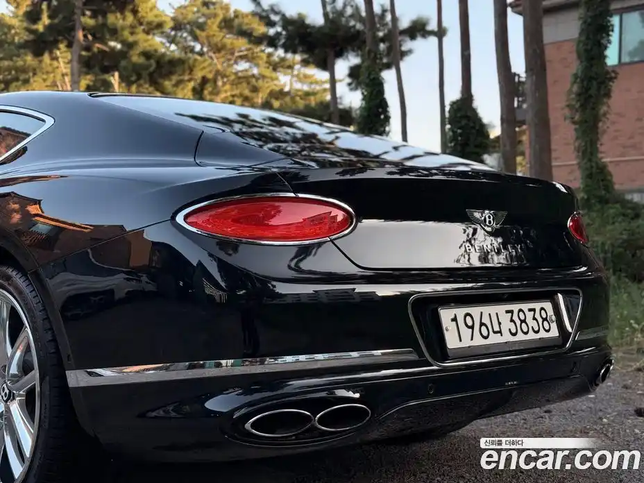 Bentley Continental 2020 4.0 гидро, фото 4