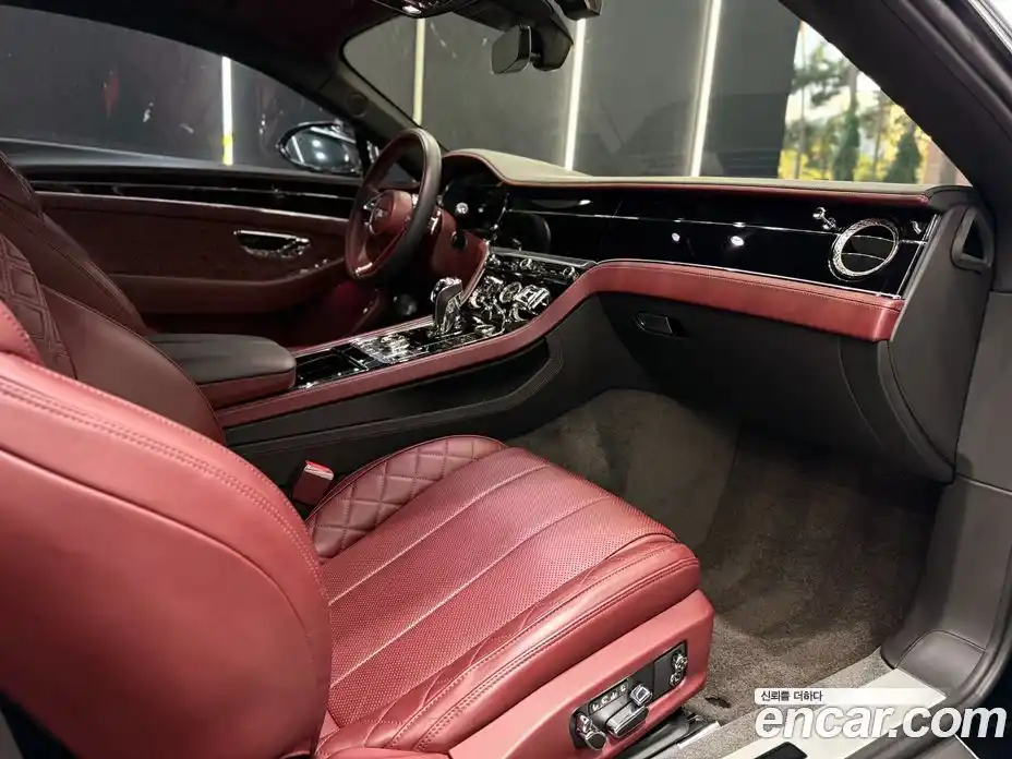 Bentley Continental 2020 4.0 гидро, фото 6