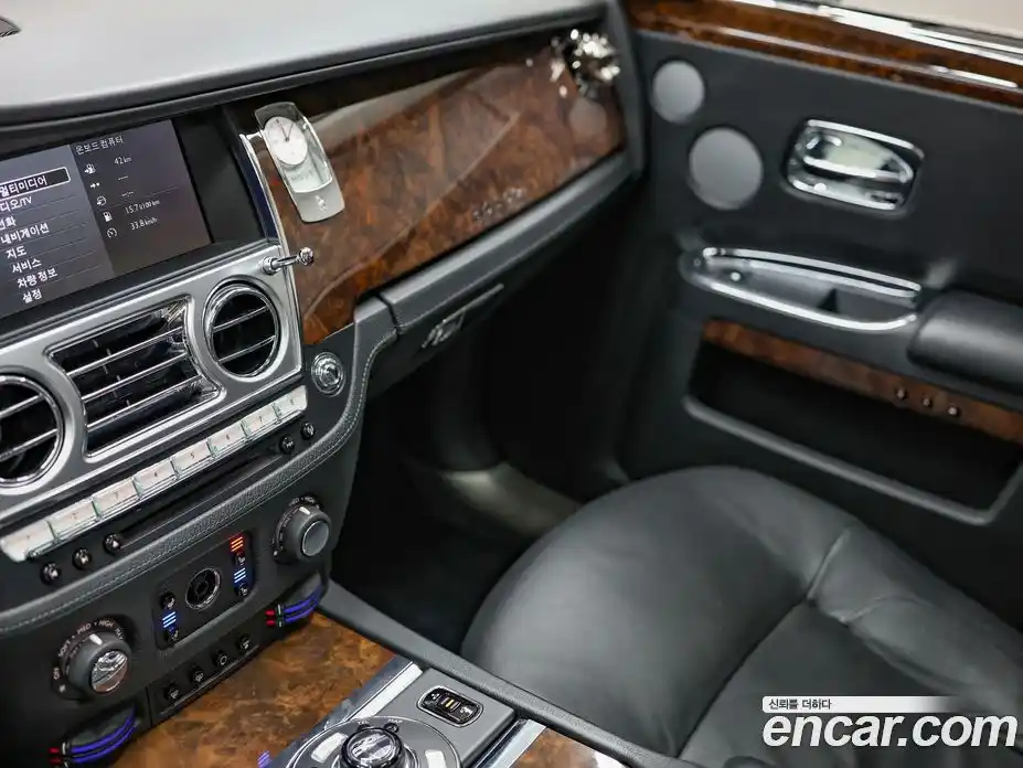 Rolls-Royce Ghost 2012 6.6 гидро, фото 19