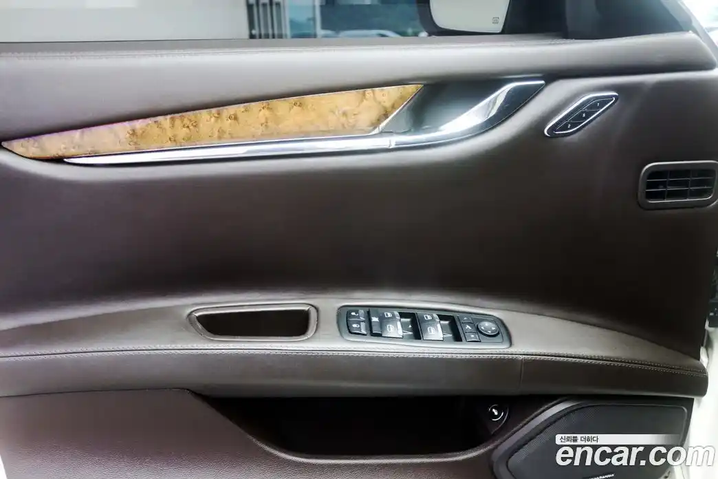 Maserati Quattroporte 2016 3.0 гидро, фото 15