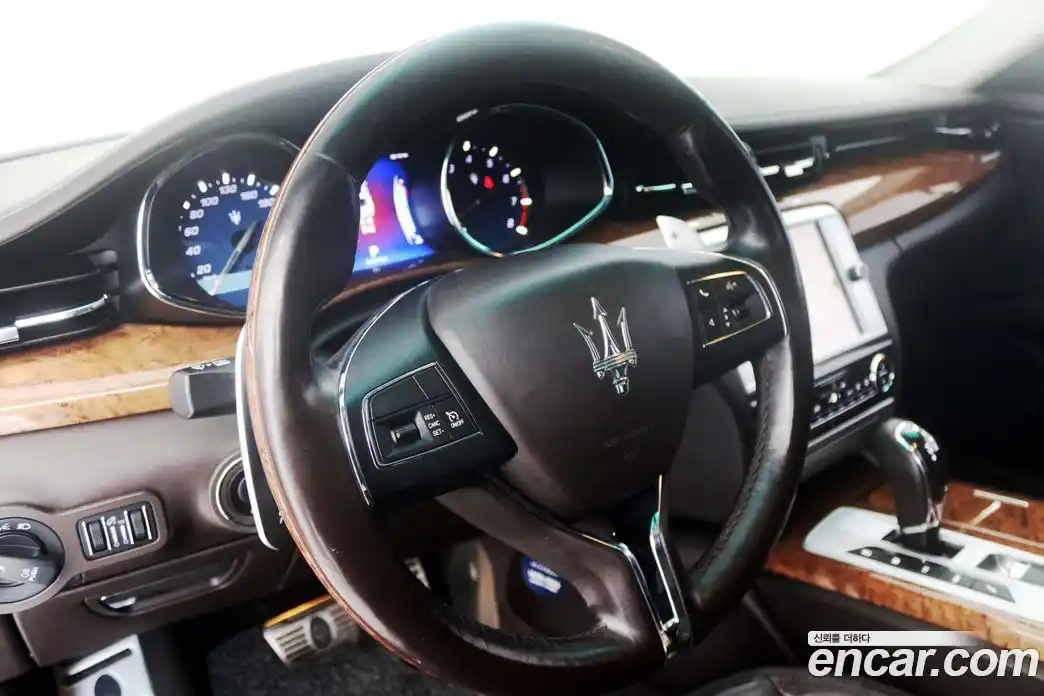 Maserati Quattroporte 2016 3.0 гидро, фото 17