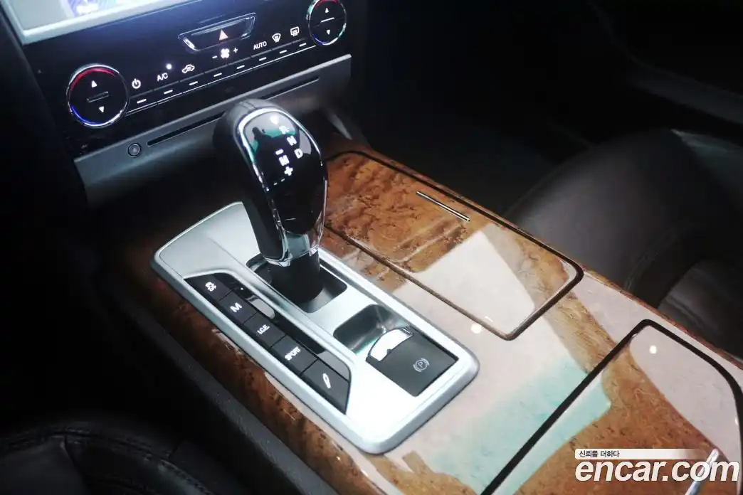 Maserati Quattroporte 2016 3.0 гидро, фото 18
