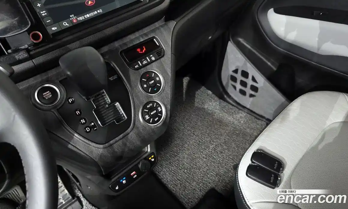 Kia Ray 2024 1.0 автомат (гидро), фото 9