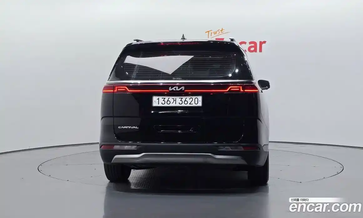 Kia Carnival 2021 3.5 автомат (гидро), фото 4