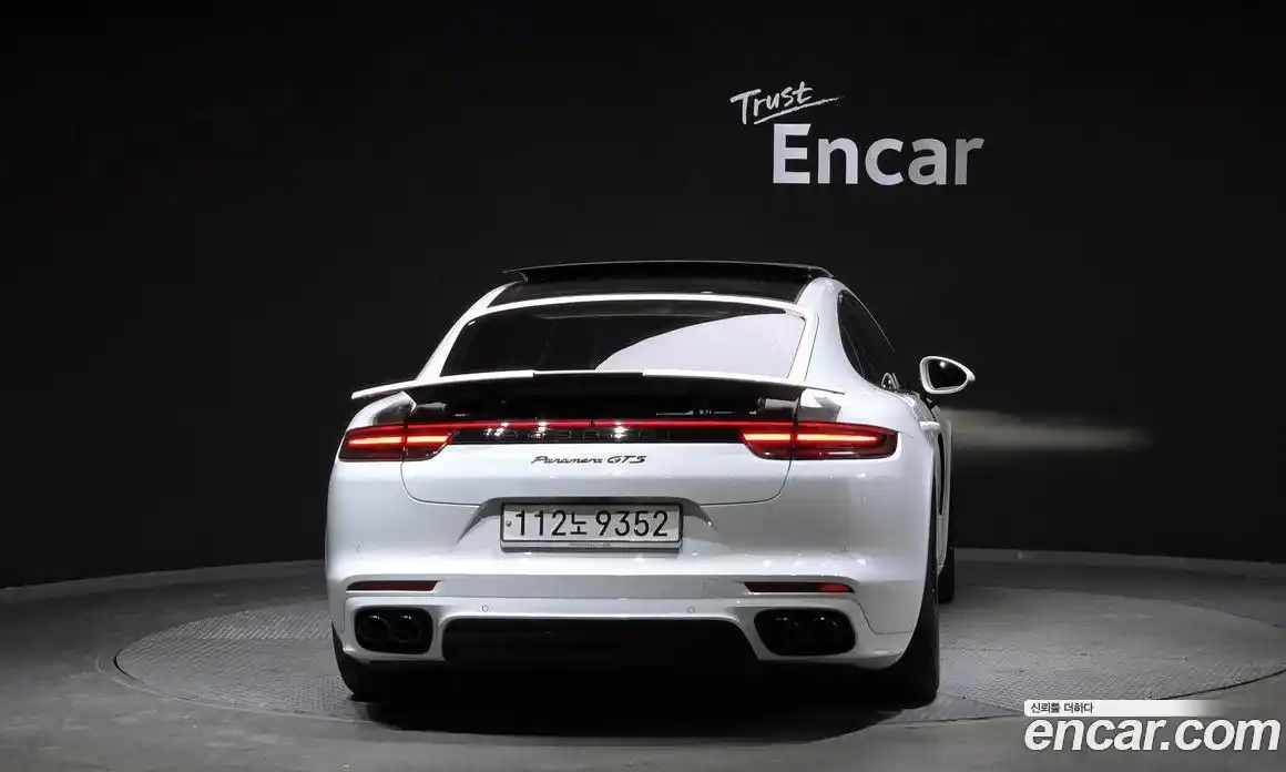 Porsche Panamera 2020 4.0 автомат (гидро), фото 4
