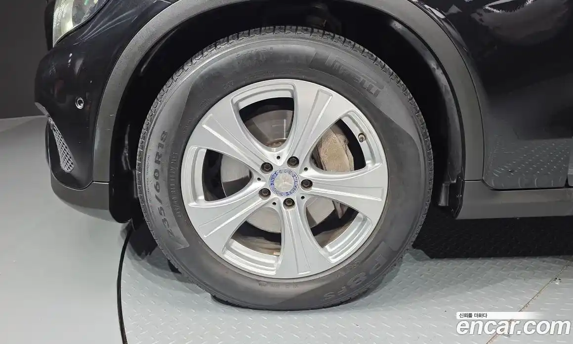 Mercedes-Benz GLC-Class 2016 2.1 гидро, фото 5 Mercedes-Benz GLC-Class 2016 2.1 гидро, фото 5