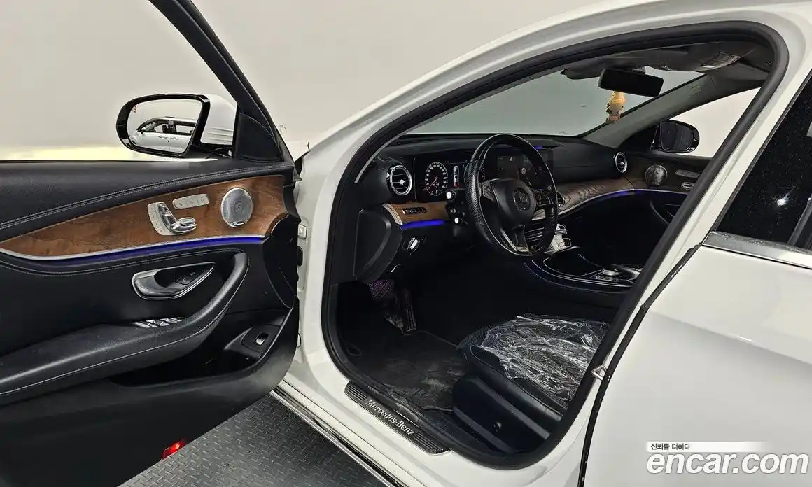 Mercedes-Benz E-Class 2017 2.0 автомат (гидро), фото 13