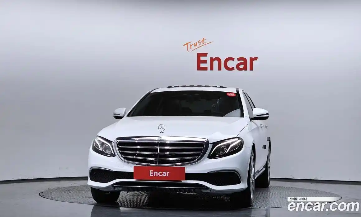 Mercedes-Benz E-Class 2017 2.0 автомат (гидро), фото 3