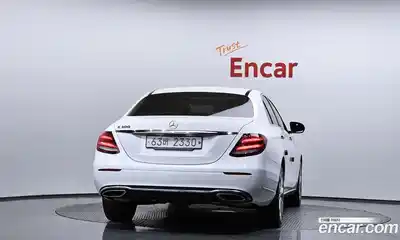 Mercedes-Benz E-Class 2017 2.0 автомат (гидро), миниатюра 4