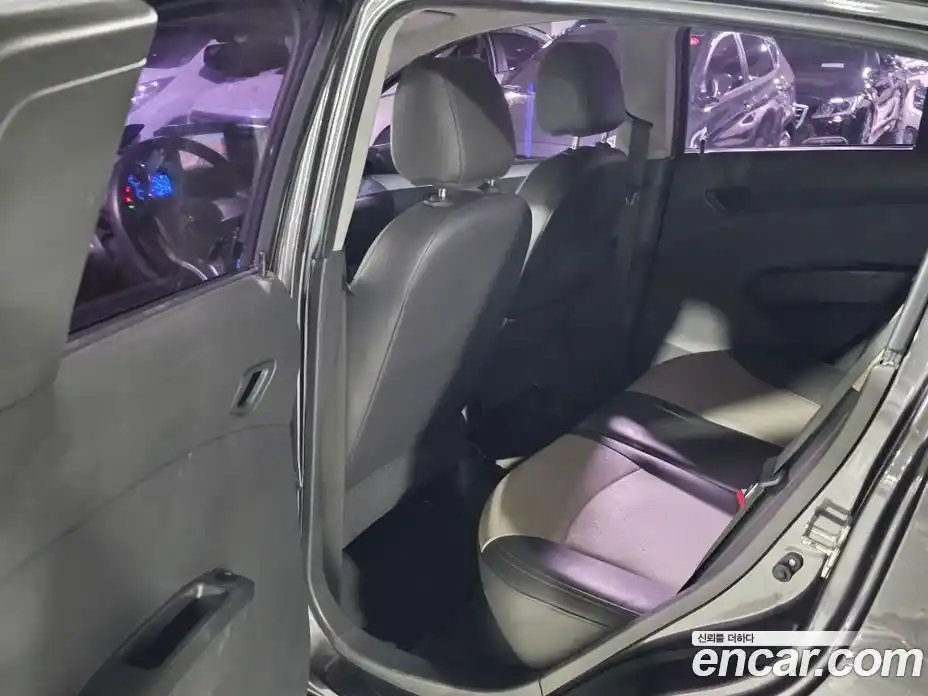 Chevrolet Spark 2014 1.0 автомат (гидро), фото 15
