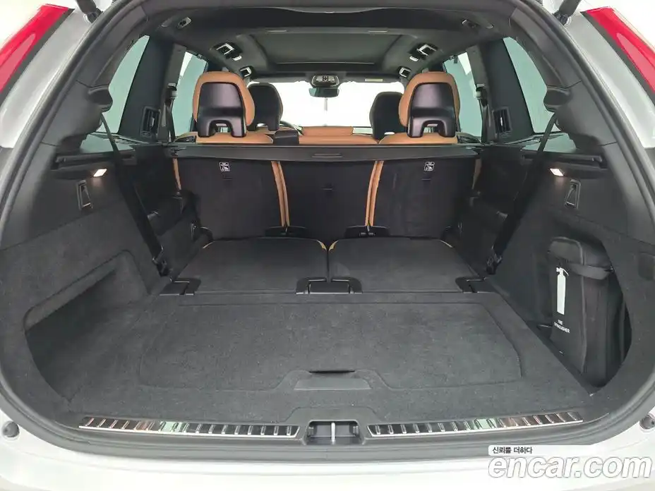 Volvo XC90 2025 2.0 автомат (гидро), фото 20