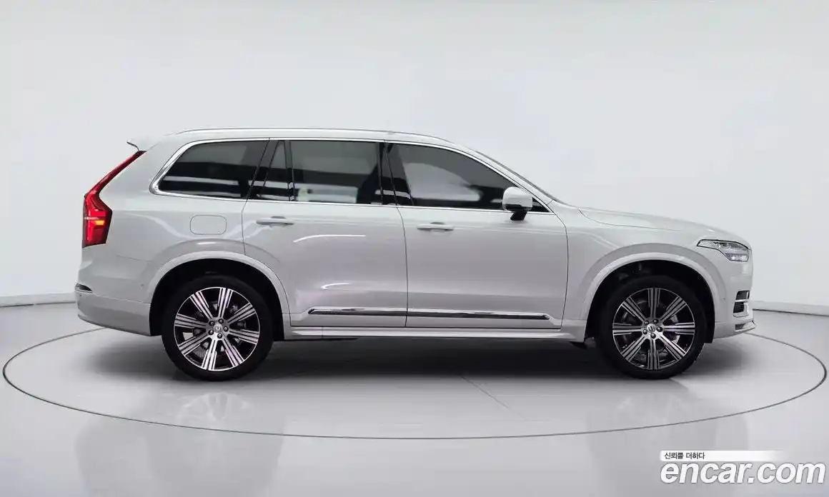 Volvo XC90 2025 2.0 автомат (гидро), фото 4
