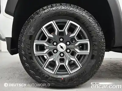 Chevrolet Colorado 2024 2.7 автомат (гидро), миниатюра 5